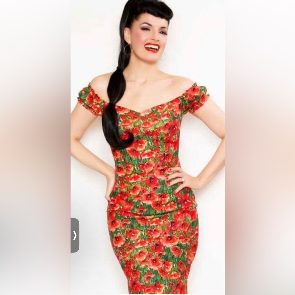 Floral Red and Green Dress BERNIE DEXTER